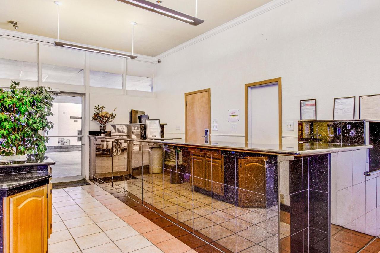 Americas Best Value Inn San Antonio Airport South Extérieur photo