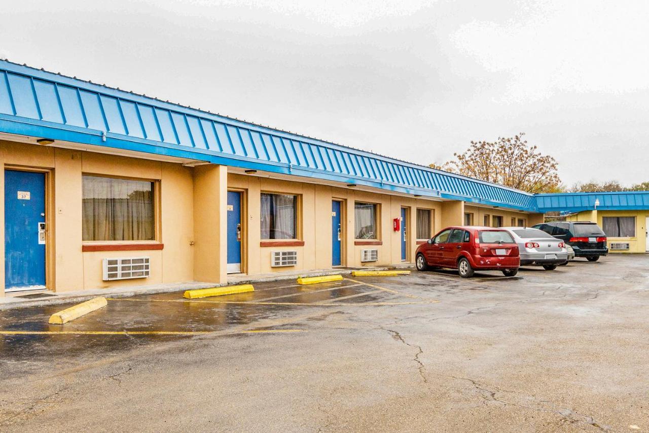 Americas Best Value Inn San Antonio Airport South Extérieur photo