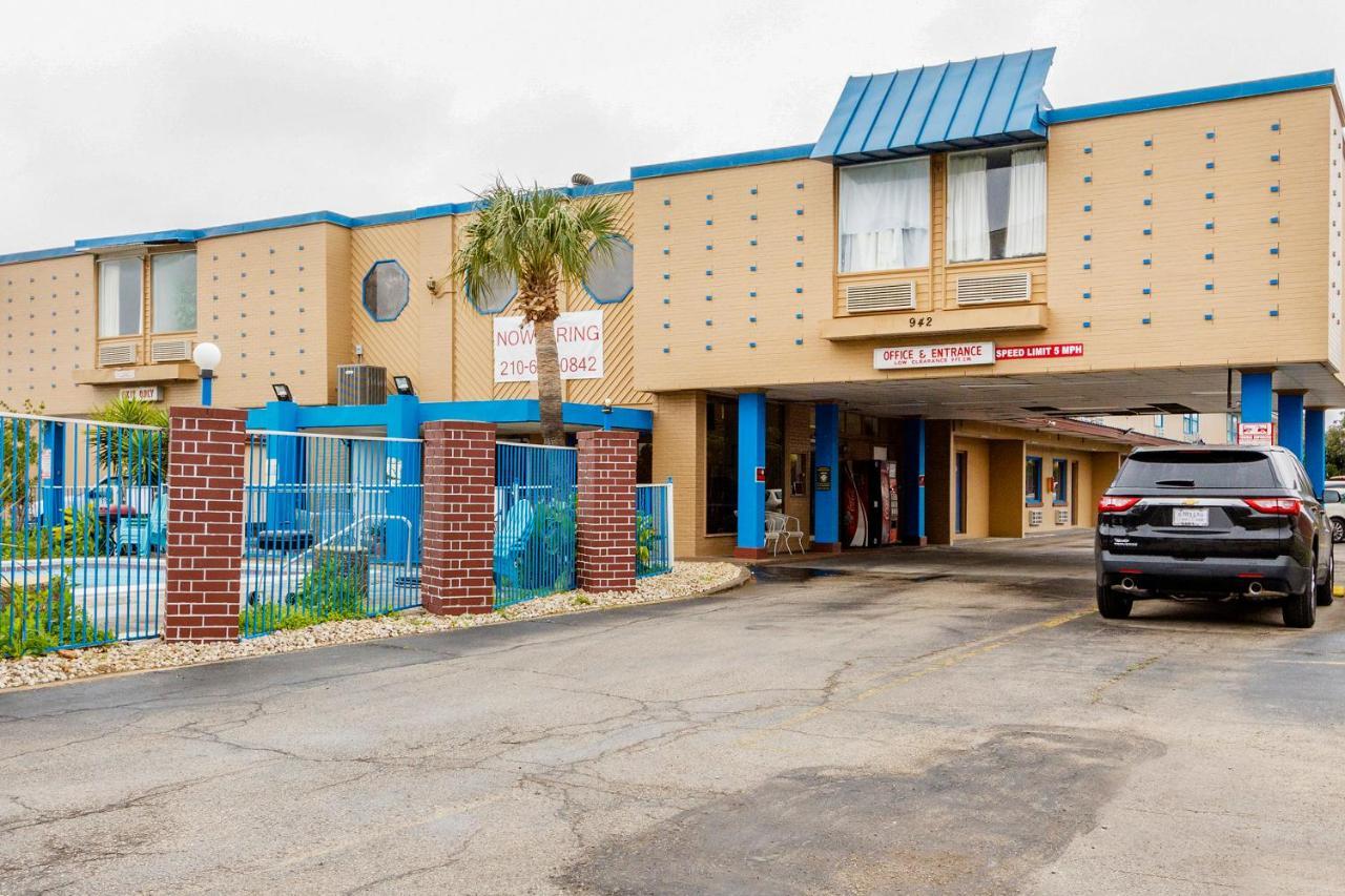 Americas Best Value Inn San Antonio Airport South Extérieur photo